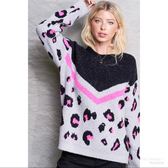 💕LAST 1! Super Soft Animal Print Chevron Sweater! - Picture 3 of 8